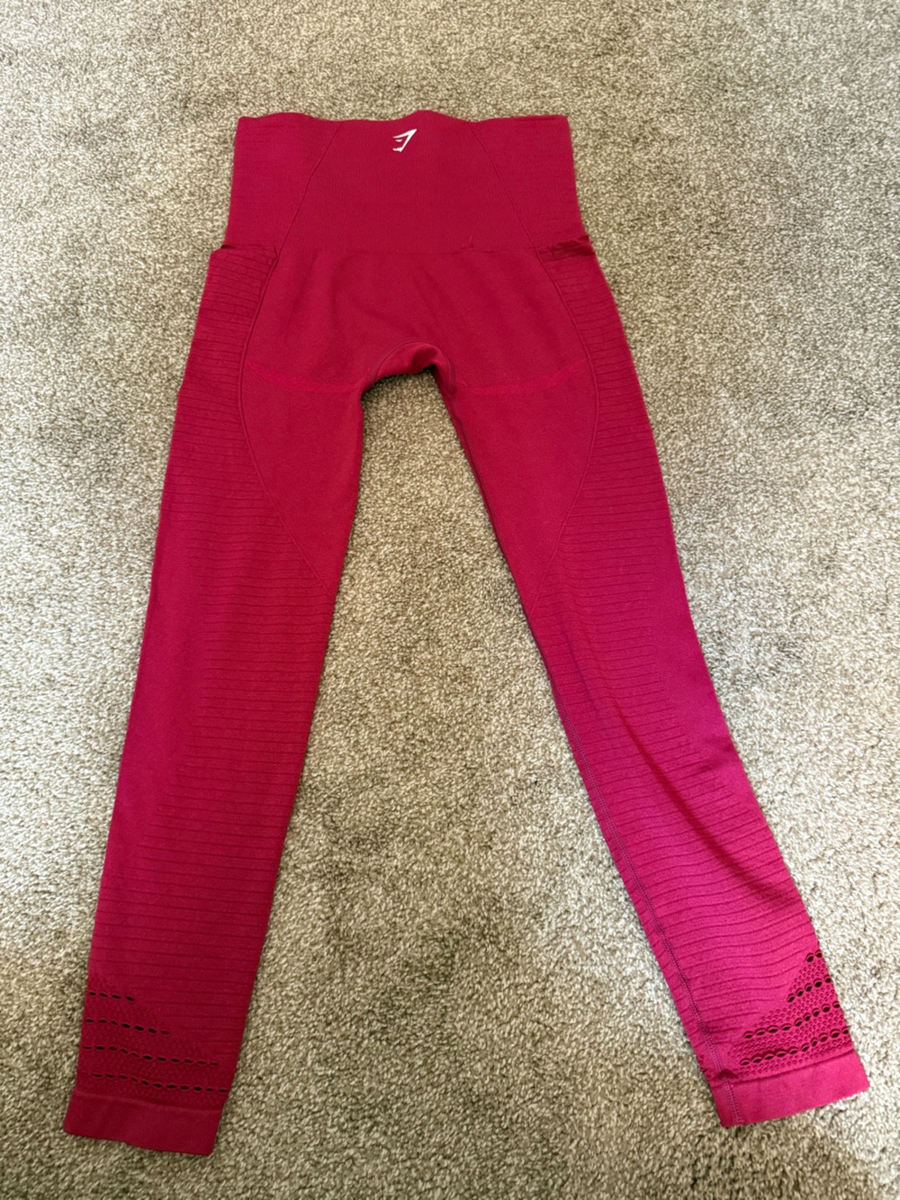 Gymshark Raspberry Leggings - Picture 4 of 6